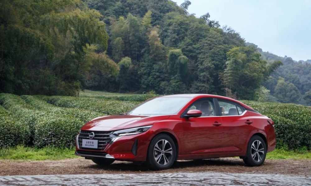 混動(dòng)家轎市場(chǎng)的三好學(xué)生 軒逸產(chǎn)品力解析 混動(dòng)家轎市場(chǎng)的三好學(xué)生 軒逸產(chǎn)品力解析