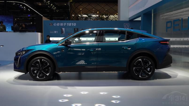 lfǵISUV Ϻ܇չ@I܇e