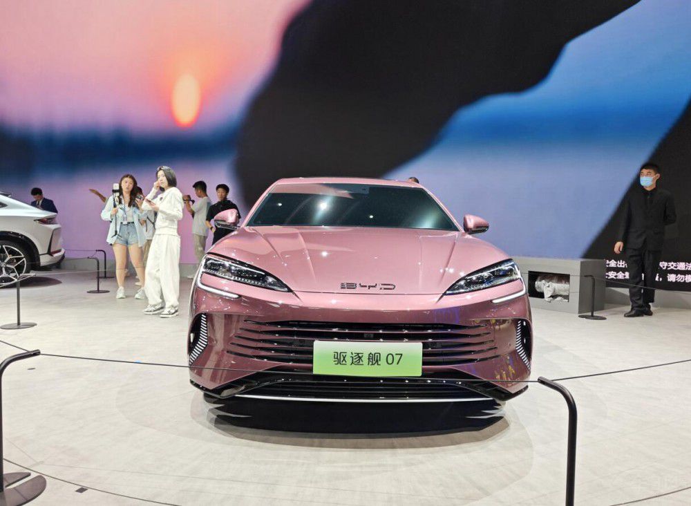 lfǵISUV Ϻ܇չ@I܇e