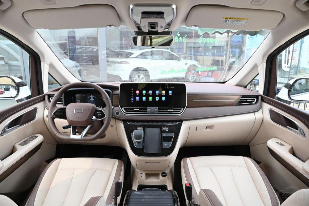 布局中高端MPV市場(chǎng) 一汽奔騰M9實(shí)力如何 布局中高端MPV市場(chǎng) 一汽奔騰M9實(shí)力如何