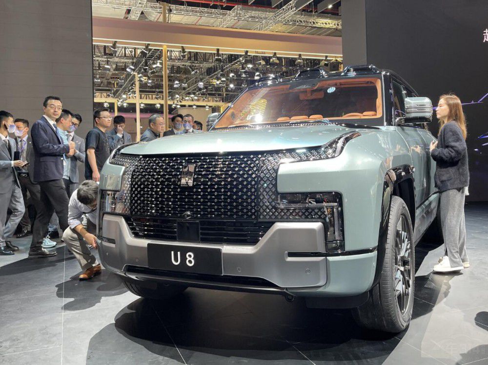 仰望U8領(lǐng)銜 盤點(diǎn)上海車展上最貴的三款車 仰望U8領(lǐng)銜 盤點(diǎn)上海車展上最貴的三款車