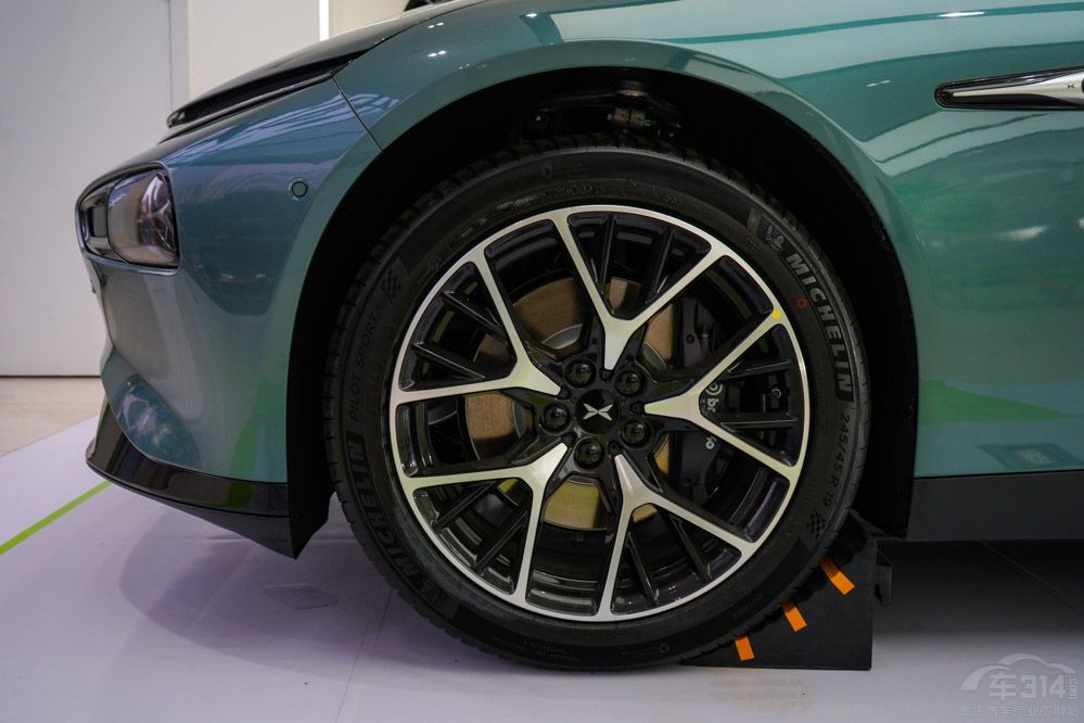 小鵬P7i升級明顯 小鵬P7i升級明顯