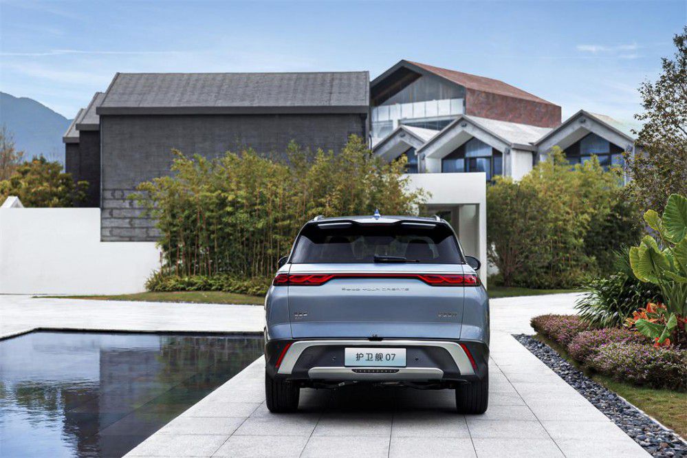 25萬(wàn)預(yù)算 護(hù)衛(wèi)艦07和榮放雙擎E+誰(shuí)更出色 25萬(wàn)預(yù)算 護(hù)衛(wèi)艦07和榮放雙擎E+誰(shuí)更出色