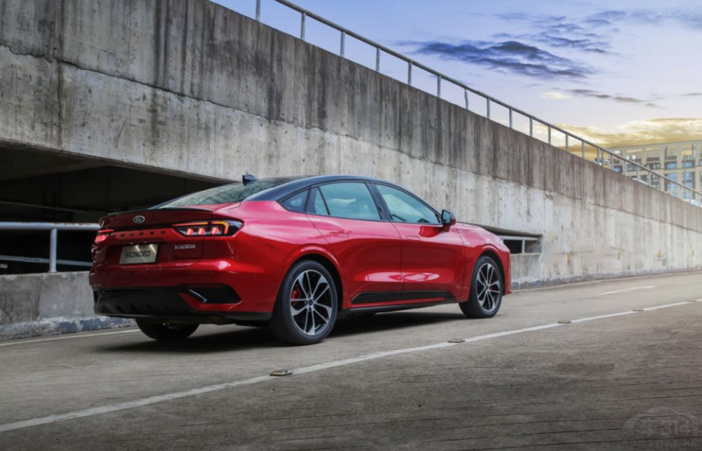 B級車的決賽圈 新一代蒙迪歐對比新款雅閣 B級車的決賽圈 新一代蒙迪歐對比新款雅閣