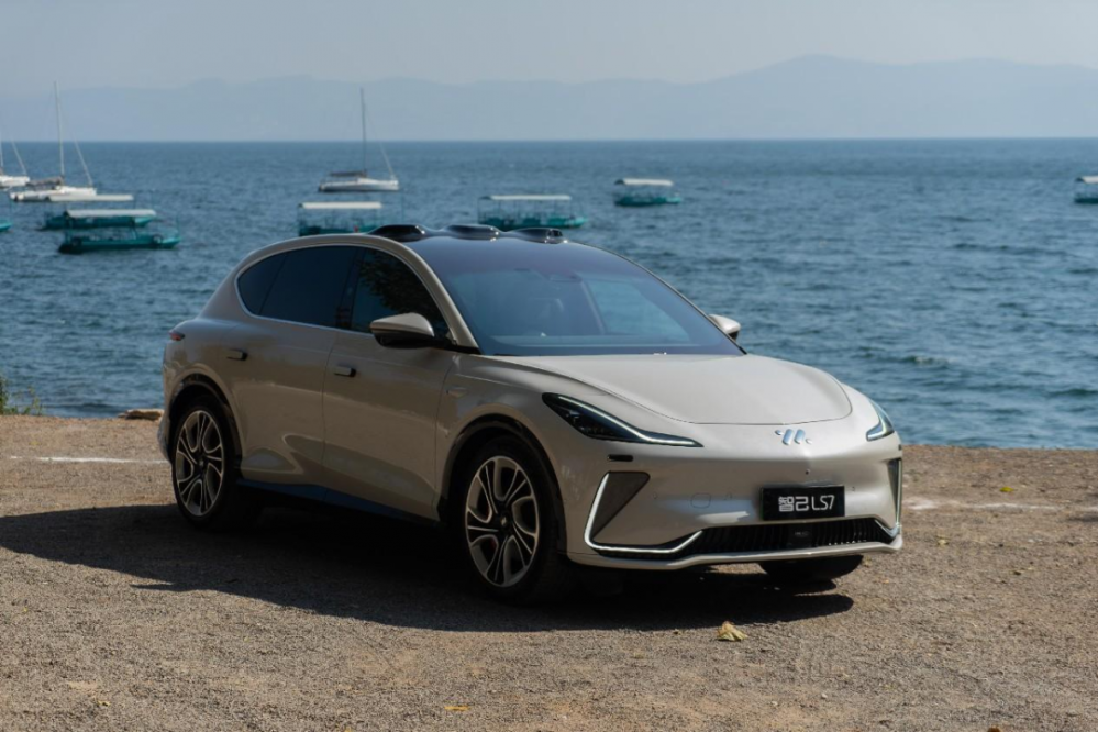 9I(lng)Pc(din)2023еSUV