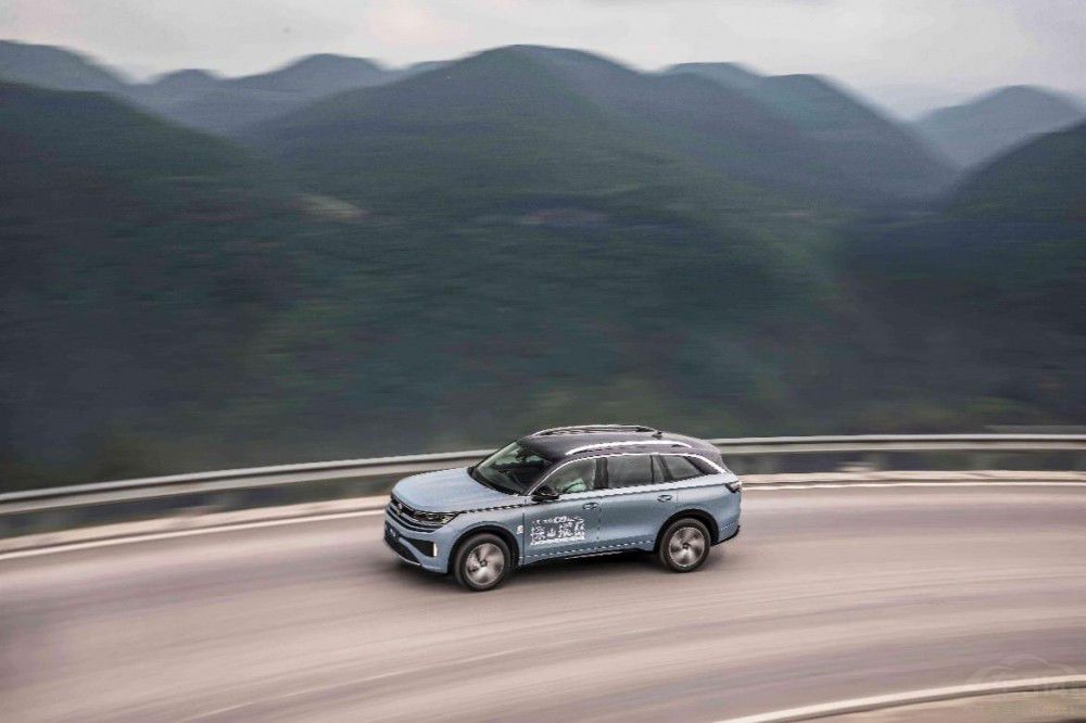 Ӳͻһ-󱊔Ѳȥ̽ɽ