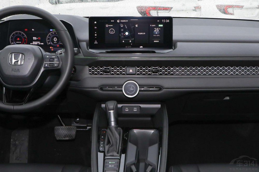 新蒙迪歐和本田雅閣合資B級(jí)車的標(biāo)桿之爭(zhēng) 新蒙迪歐和本田雅閣合資B級(jí)車的標(biāo)桿之爭(zhēng)