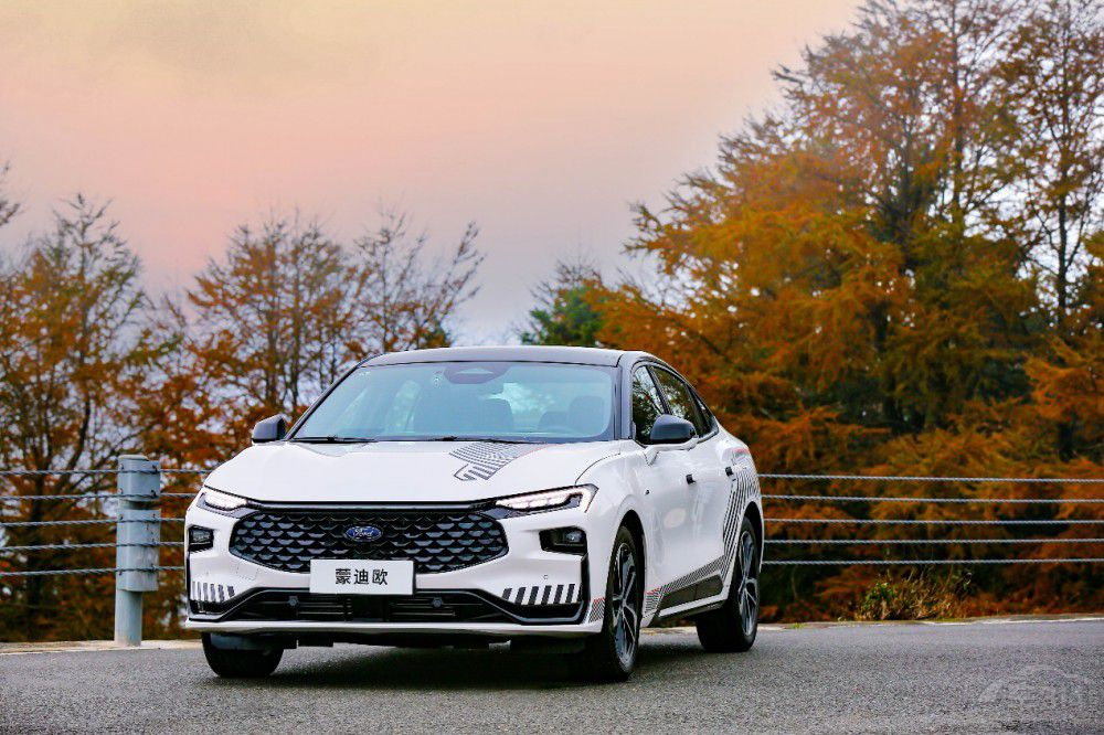 新蒙迪歐和本田雅閣合資B級(jí)車的標(biāo)桿之爭(zhēng) 新蒙迪歐和本田雅閣合資B級(jí)車的標(biāo)桿之爭(zhēng)