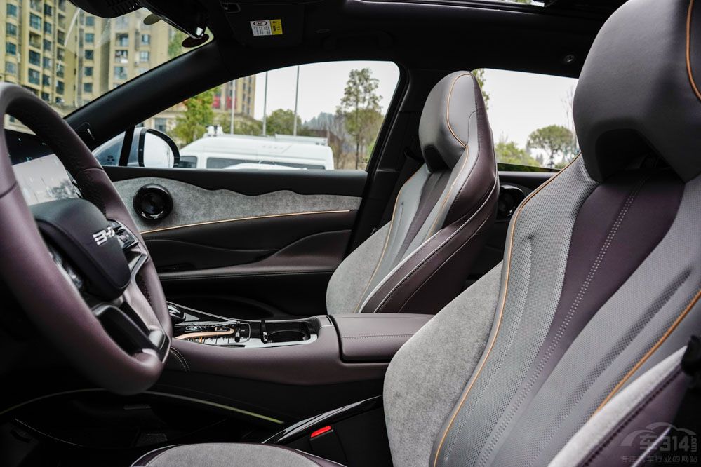 落地二十多萬 適合家用的SUV 耐開又寬敞 落地二十多萬 適合家用的SUV 耐開又寬敞