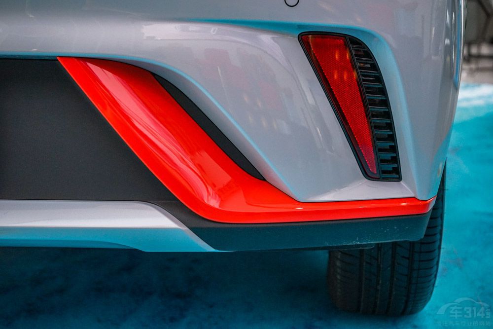 看了比亞迪海豚 再看飛度 真實差距有多大 看了比亞迪海豚 再看飛度 真實差距有多大