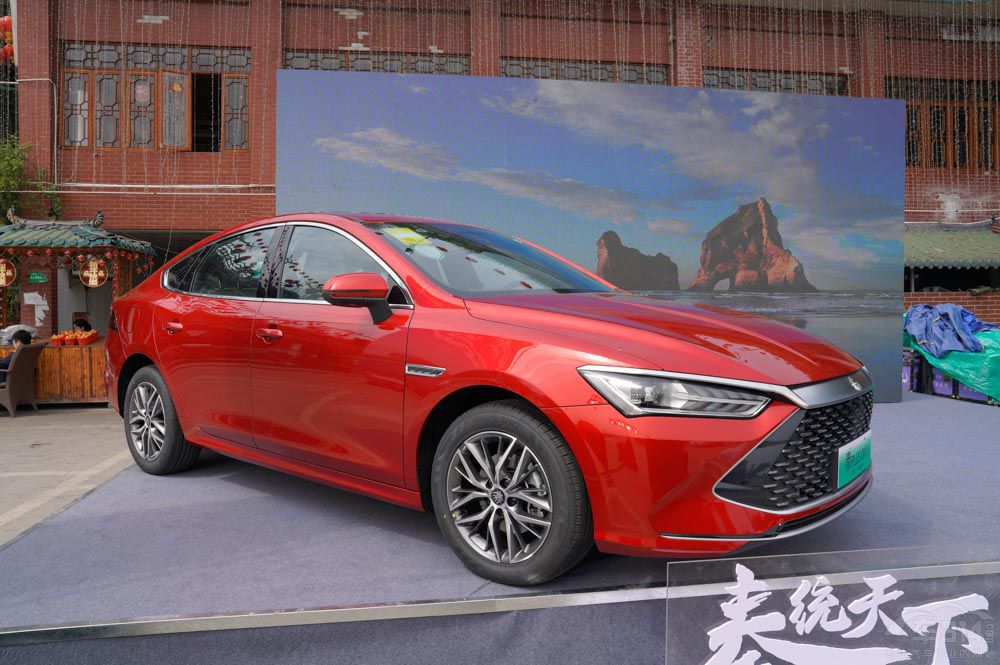 比亞迪秦PLUS領(lǐng)銜 市面上這些轎車賣爆了 比亞迪秦PLUS領(lǐng)銜 市面上這些轎車賣爆了