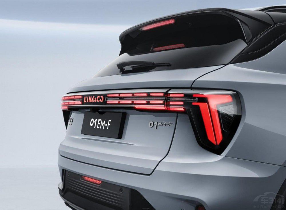 對比日系混動SUV 領(lǐng)克01 EM-F有哪些優(yōu)勢 對比日系混動SUV 領(lǐng)克01 EM-F有哪些優(yōu)勢