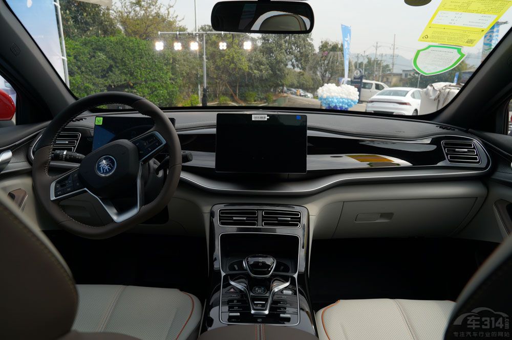 比亞迪秦PLUS領(lǐng)銜 市面上這些轎車賣爆了 比亞迪秦PLUS領(lǐng)銜 市面上這些轎車賣爆了