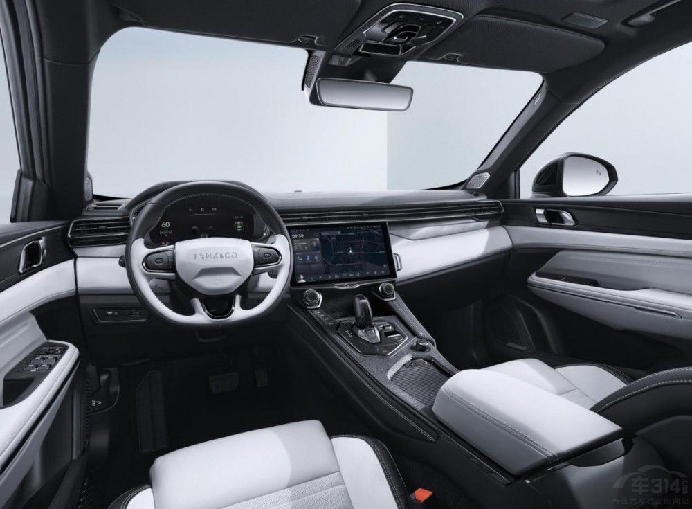 對比日系混動SUV 領(lǐng)克01 EM-F有哪些優(yōu)勢 對比日系混動SUV 領(lǐng)克01 EM-F有哪些優(yōu)勢