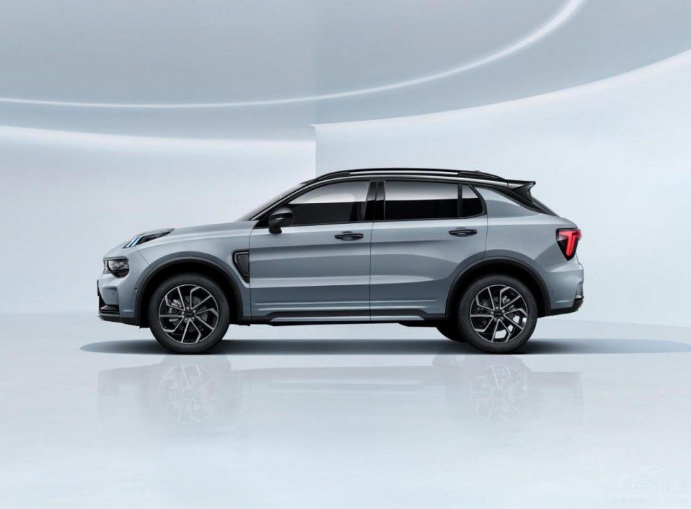 對比日系混動SUV 領(lǐng)克01 EM-F有哪些優(yōu)勢 對比日系混動SUV 領(lǐng)克01 EM-F有哪些優(yōu)勢