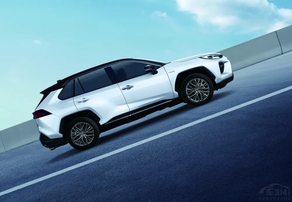 “SUV性能之王”威蘭達(dá)PHEV限時(shí)補(bǔ)貼1.5萬(wàn) “SUV性能之王”威蘭達(dá)PHEV限時(shí)補(bǔ)貼1.5萬(wàn)