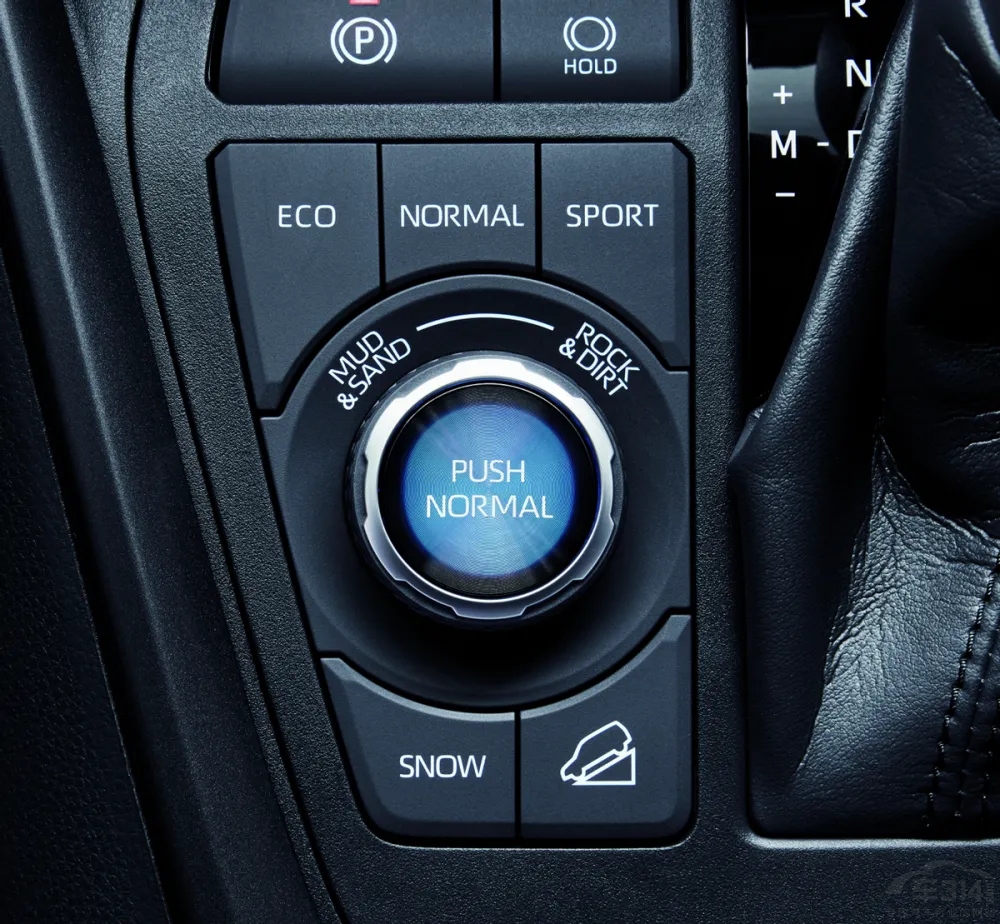 “SUV性能之王”威蘭達(dá)PHEV限時(shí)補(bǔ)貼1.5萬(wàn) “SUV性能之王”威蘭達(dá)PHEV限時(shí)補(bǔ)貼1.5萬(wàn)