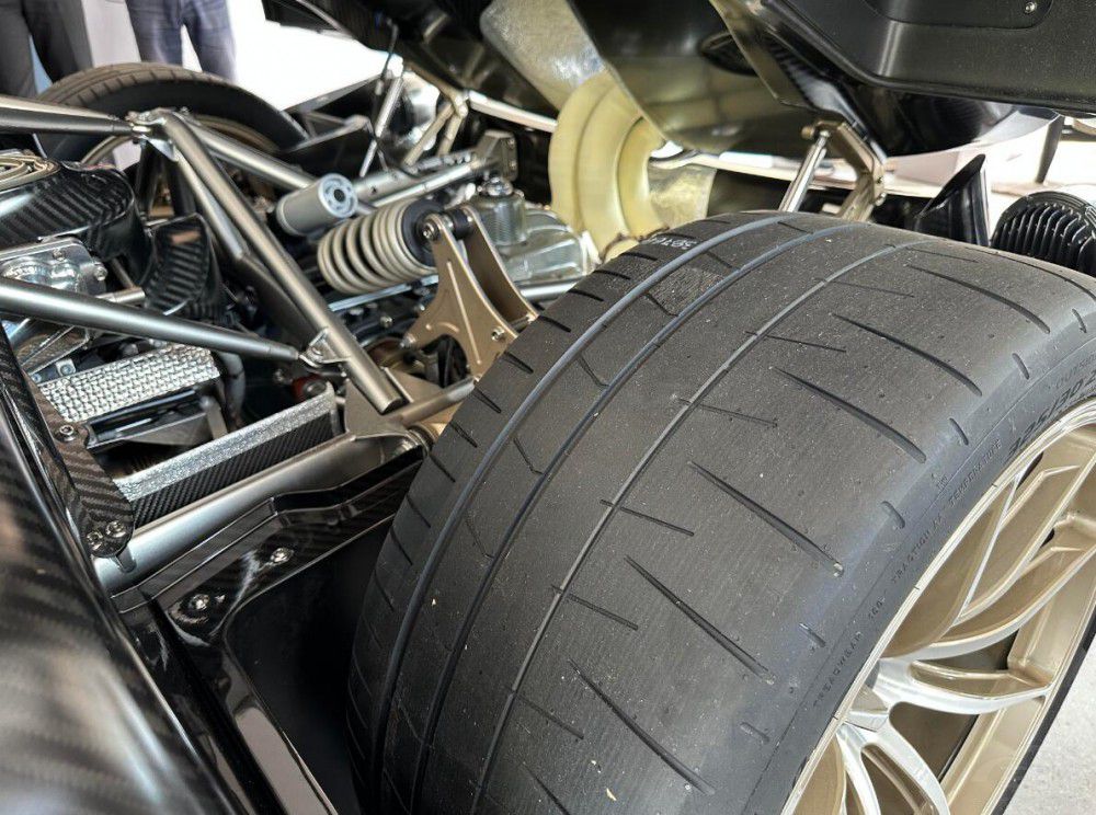 時(shí)尚是個(gè)輪回 帕加尼Utopia重現(xiàn)經(jīng)典設(shè)計(jì) 時(shí)尚是個(gè)輪回 帕加尼Utopia重現(xiàn)經(jīng)典設(shè)計(jì)