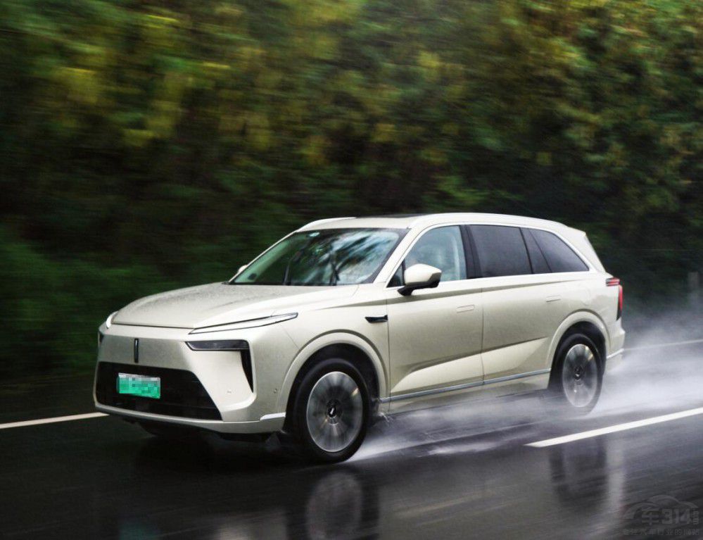 30f(wn)Ԫ(j)SUVP(pn)c(din) (sh)hj܇(ch)hеx