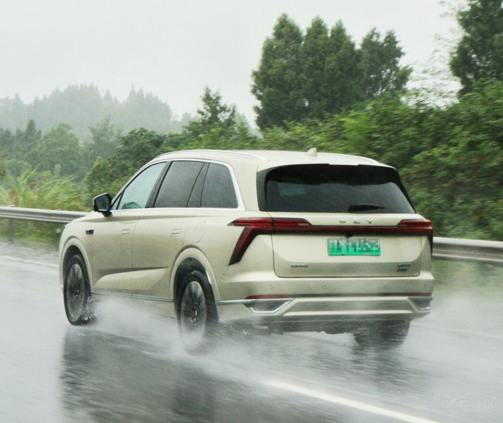 30f(wn)Ԫ(j)SUVP(pn)c(din) (sh)hj܇(ch)hеx