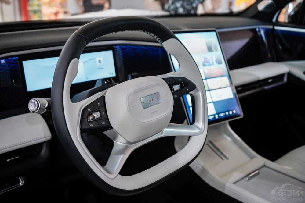 新秀PK老將  銀河L7全面對(duì)比宋PLUS DM-i 新秀PK老將  銀河L7全面對(duì)比宋PLUS DM-i