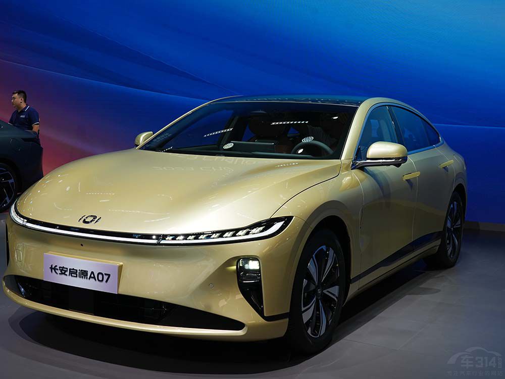 成都車展的熱門車型盤點 炫技的智己LS6 成都車展的熱門車型盤點 炫技的智己LS6