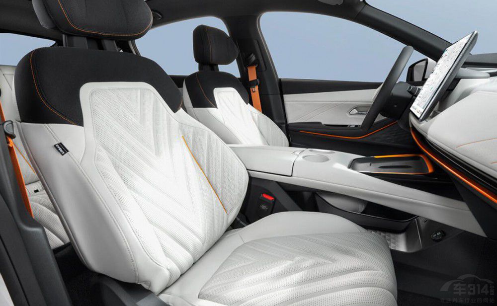 深藍SL03的這些駕駛品質(zhì) 開過了才能領(lǐng)悟 深藍SL03的這些駕駛品質(zhì) 開過了才能領(lǐng)悟