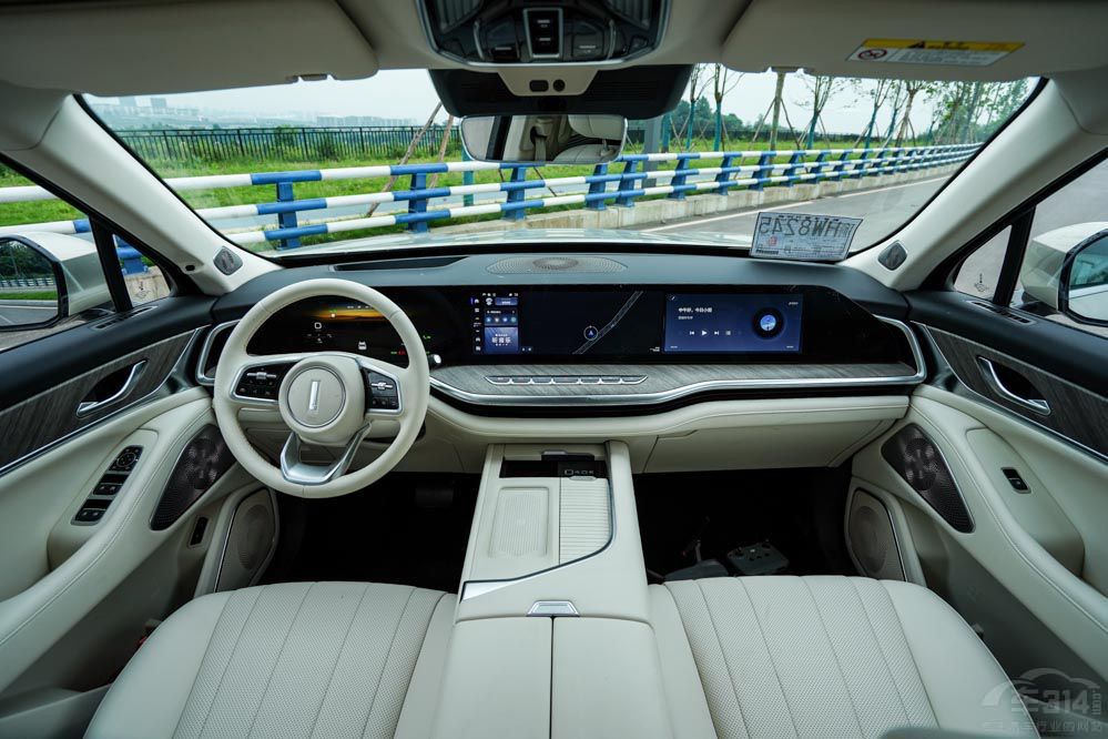 理想L8 問(wèn)界M7和魏牌藍(lán)山哪款你更喜歡? 理想L8 問(wèn)界M7和魏牌藍(lán)山哪款你更喜歡?