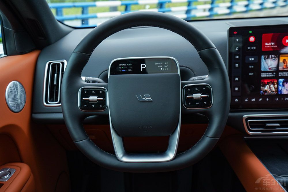 理想L8 問(wèn)界M7和魏牌藍(lán)山哪款你更喜歡? 理想L8 問(wèn)界M7和魏牌藍(lán)山哪款你更喜歡?