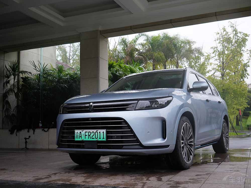 理想L8 問(wèn)界M7和魏牌藍(lán)山哪款你更喜歡? 理想L8 問(wèn)界M7和魏牌藍(lán)山哪款你更喜歡?