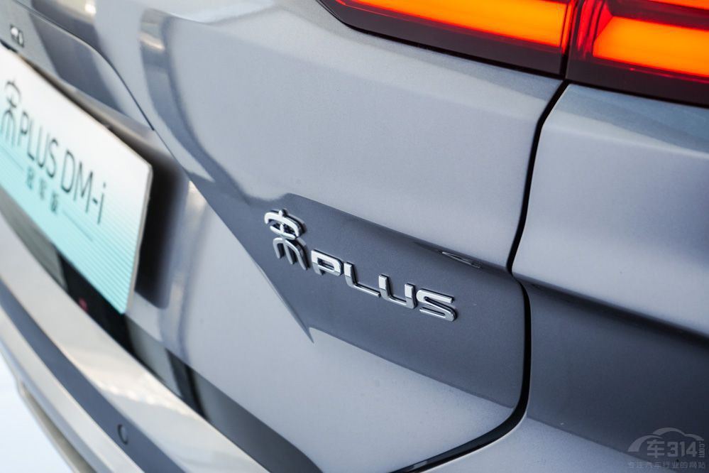 廣州車展3大重磅SUV 智己LS6“全身涂黑” 廣州車展3大重磅SUV 智己LS6“全身涂黑”