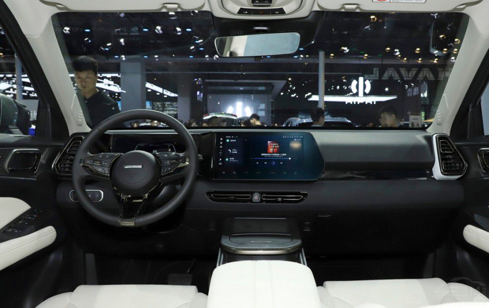 廣州車展3大重磅SUV 智己LS6“全身涂黑” 廣州車展3大重磅SUV 智己LS6“全身涂黑”