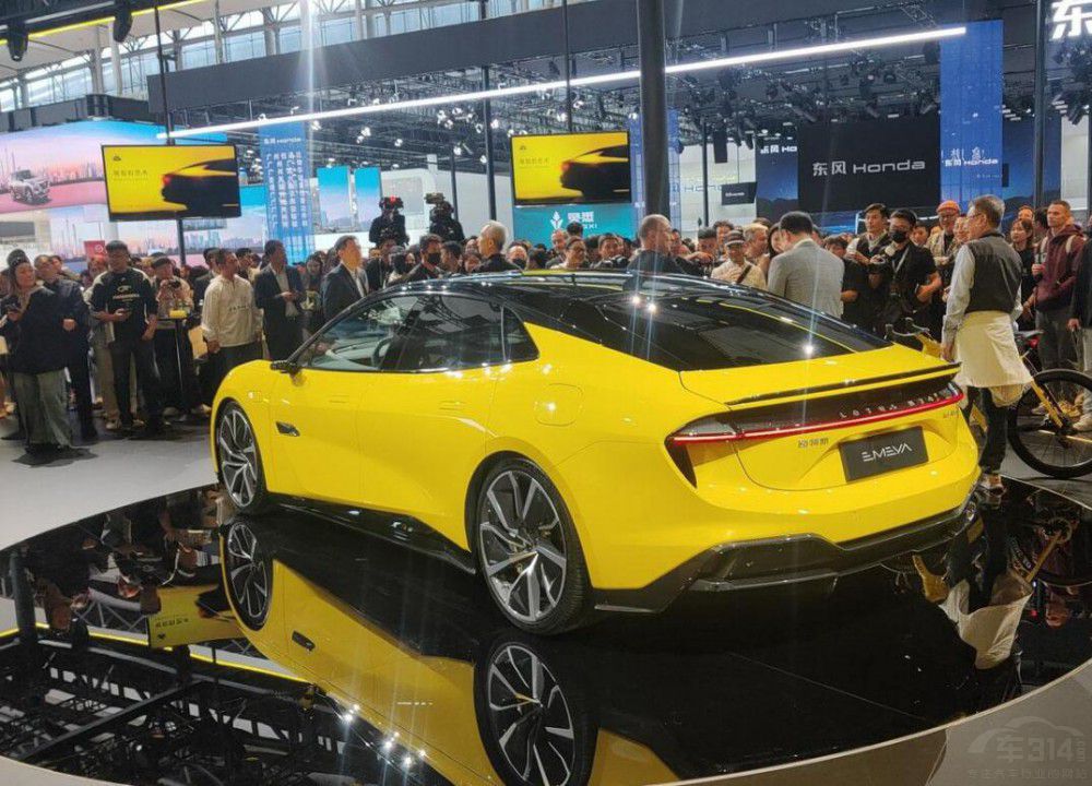 廣州車展上最“囂張”的幾款車 真心買不起 廣州車展上最“囂張”的幾款車 真心買不起