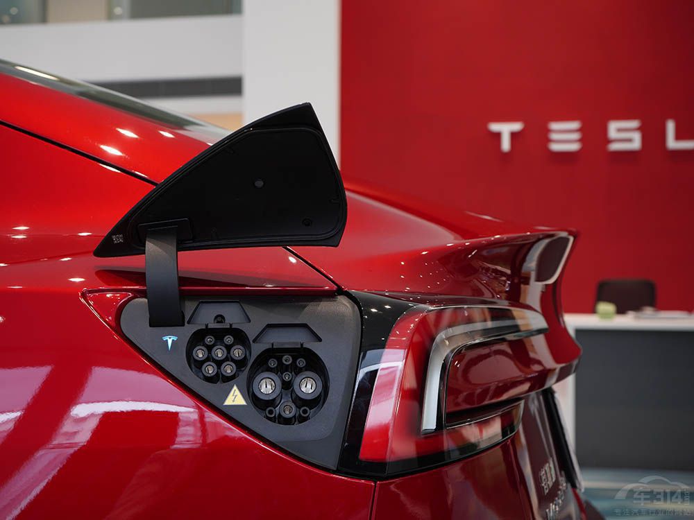 Model 3ǽS7 lǼI܇֮