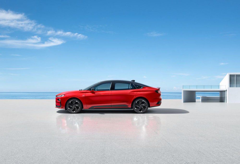 福特蒙迪歐大馬力E-混動版實力究竟如何 福特蒙迪歐大馬力E-混動版實力究竟如何