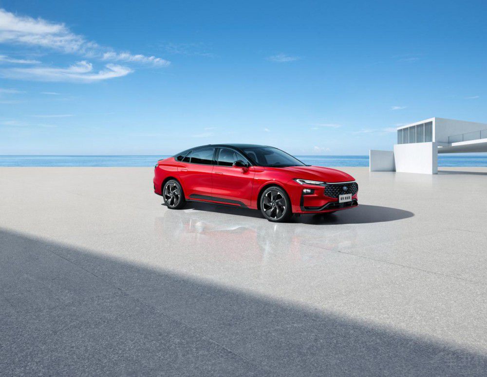 福特蒙迪歐大馬力E-混動版實力究竟如何 福特蒙迪歐大馬力E-混動版實力究竟如何