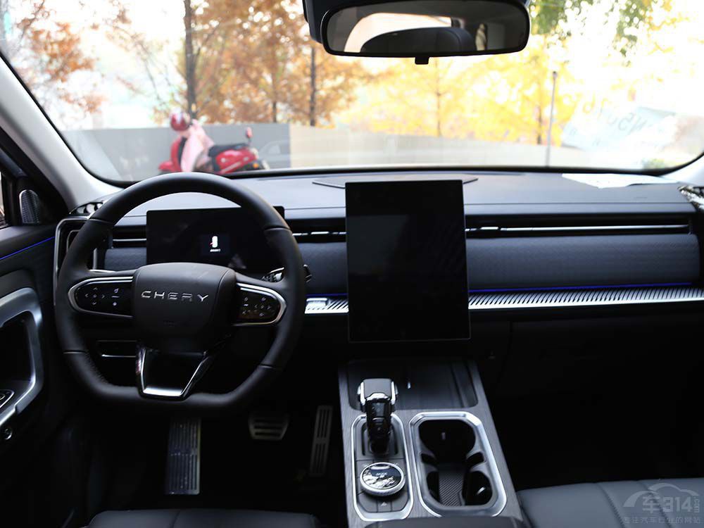 ԃrȇa(chn)SUV̽06аu