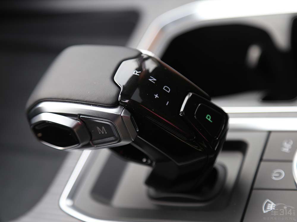 ԃrȇa(chn)SUV̽06аu