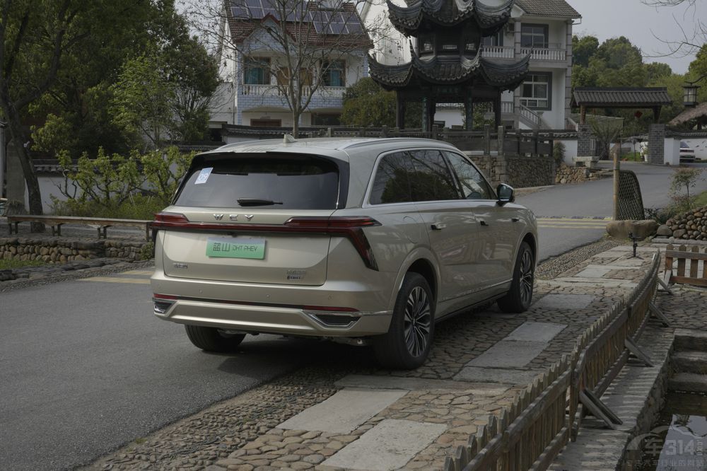 15-30f֮gֵu3a(chn)SUV