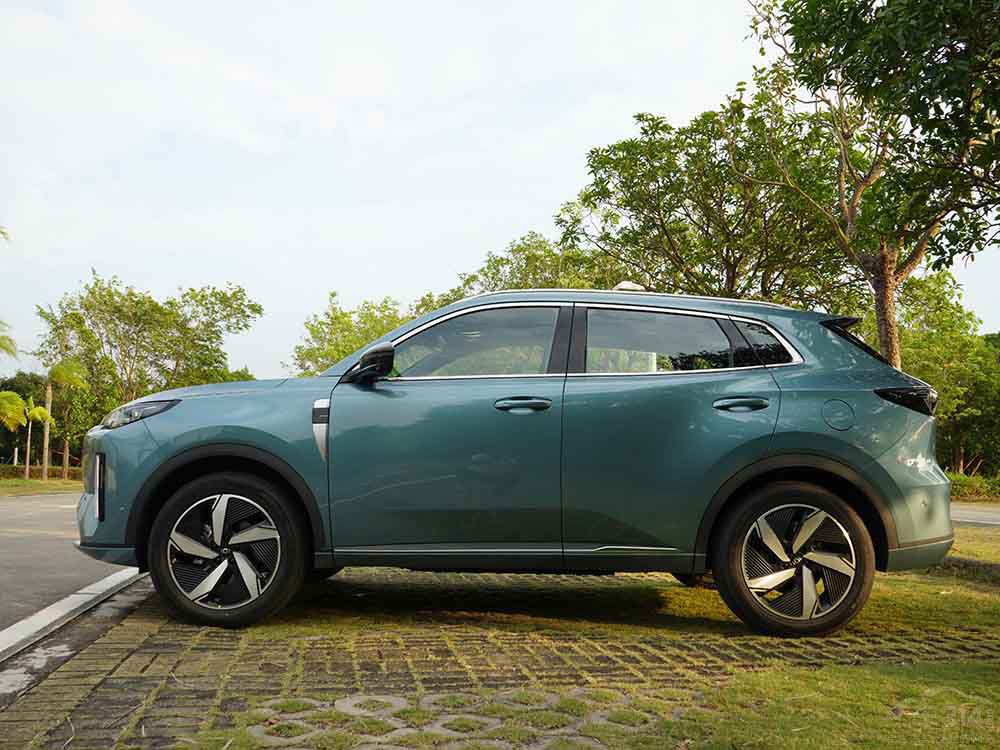 2024Щ܇ܡһ족أ