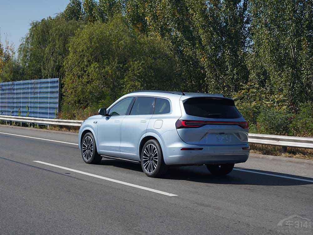 盤點(diǎn)2023年車市“黑馬”:問界M7銷量逆襲 盤點(diǎn)2023年車市“黑馬”:問界M7銷量逆襲