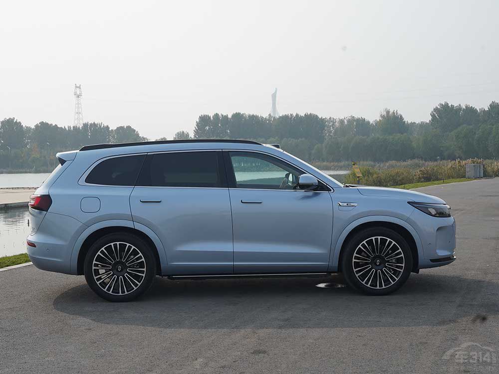 盤點(diǎn)2023年車市“黑馬”:問界M7銷量逆襲 盤點(diǎn)2023年車市“黑馬”:問界M7銷量逆襲