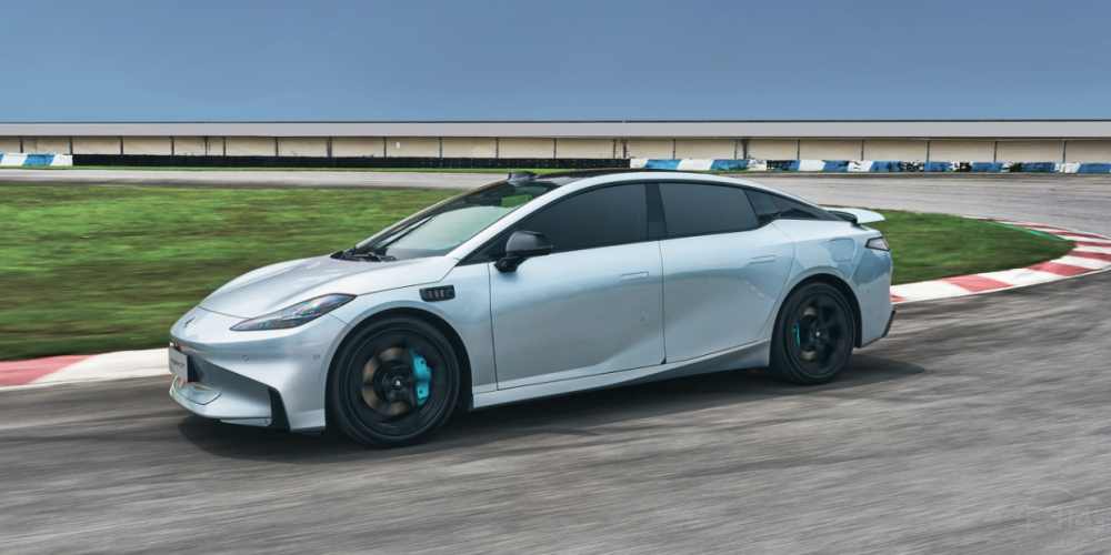 如此服務(wù) 昊鉑真是新能源車?yán)锏囊还汕辶? title=