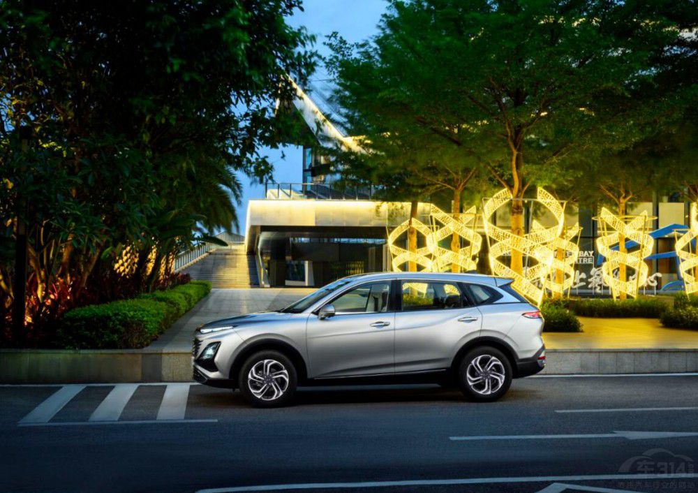 冬季選車小Tips:奔騰T90實惠好開又暖心 冬季選車小Tips:奔騰T90實惠好開又暖心