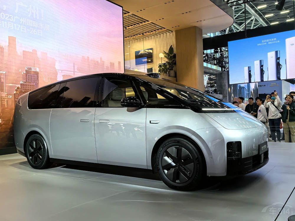 MEGAI(lng)Pc3MPV܇