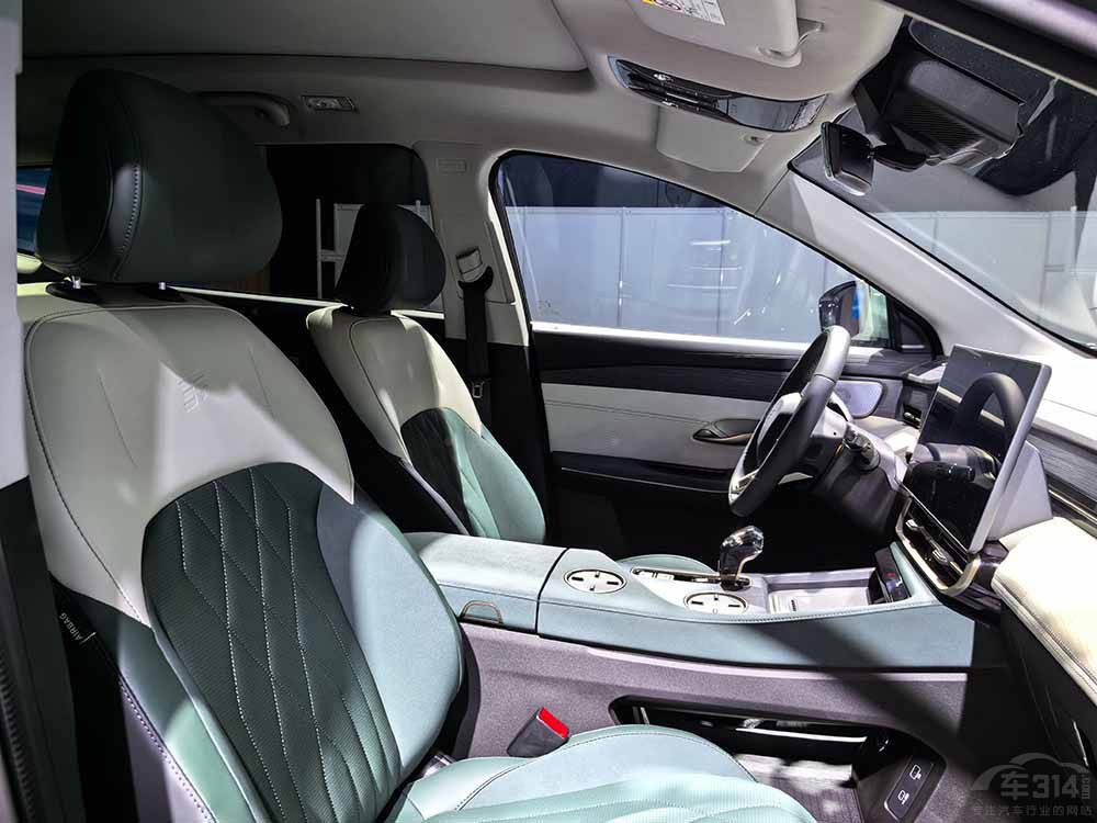 龍年買新車 20多萬元能買到啥樣品質(zhì)SUV 龍年買新車 20多萬元能買到啥樣品質(zhì)SUV