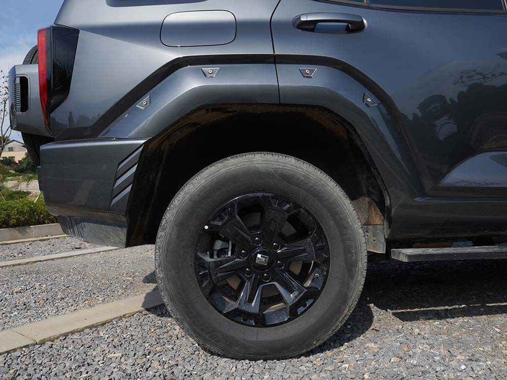 ӲSUV̹400 Hi4-T(du)ȷ̱5