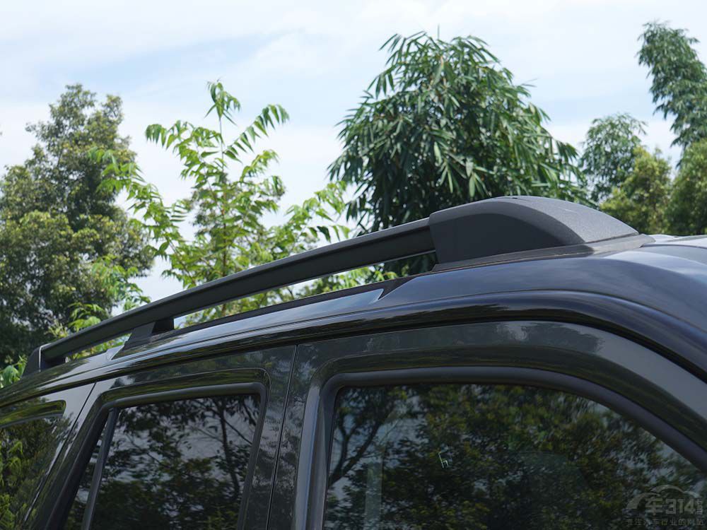 ӲSUV̹400 Hi4-T(du)ȷ̱5