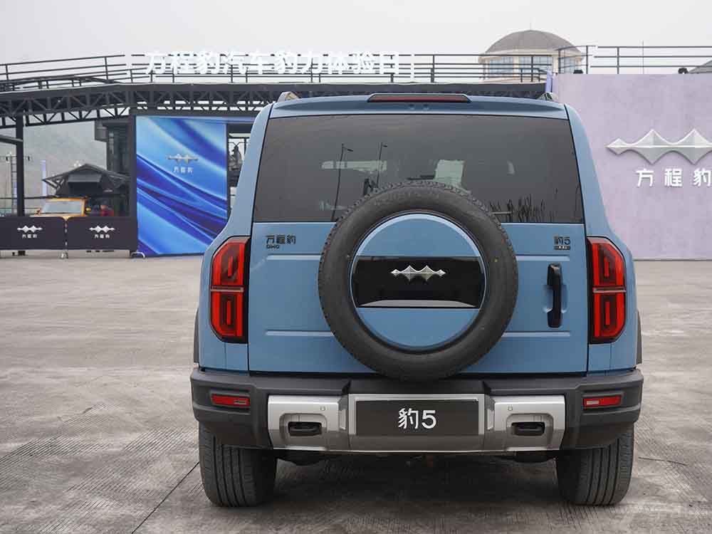 ӲSUV̹400 Hi4-T(du)ȷ̱5