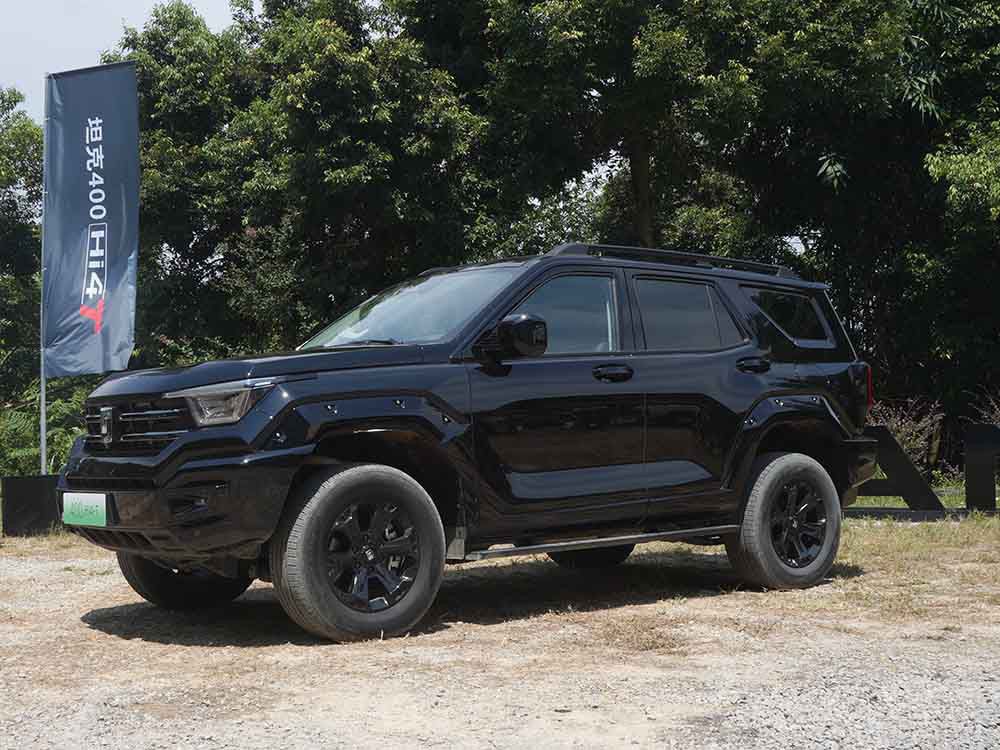 ӲSUV̹400 Hi4-T(du)ȷ̱5